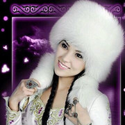 жун ли on My World.